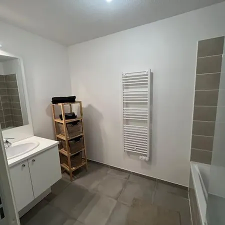 Appt A 10 Min De La Place Comedie Montpellier Apartment *